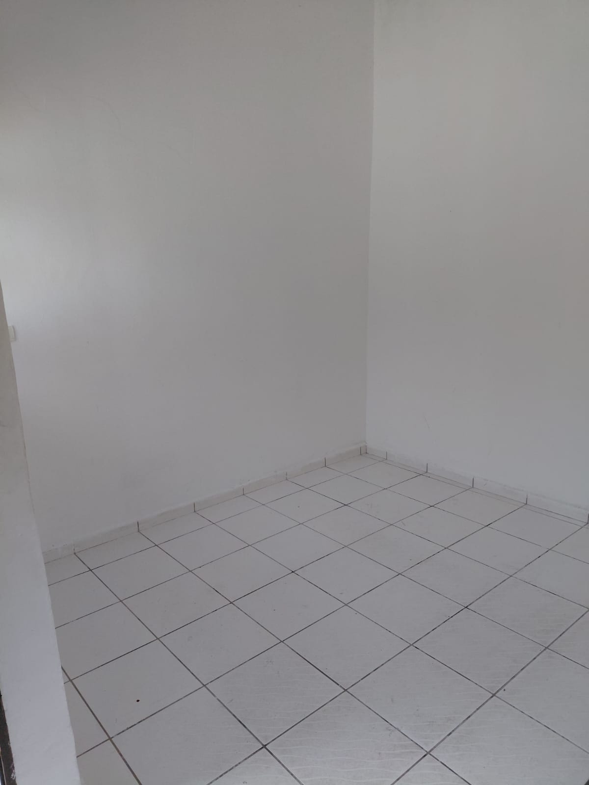 Imagem imóvel 10 KITNETS - Lado pista