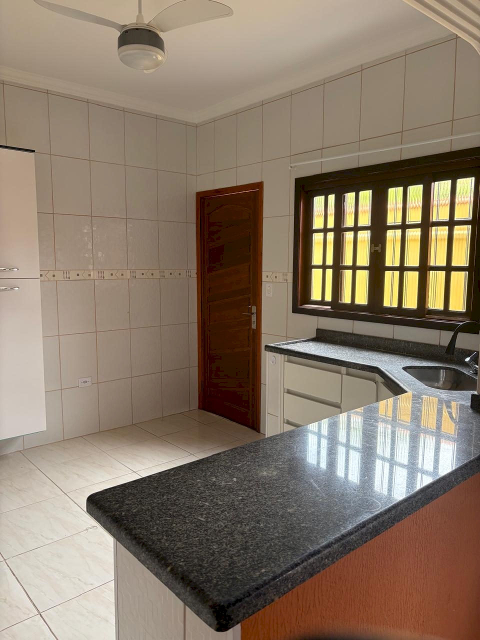 Imagem imóvel Casa Residencial - Lado Pista