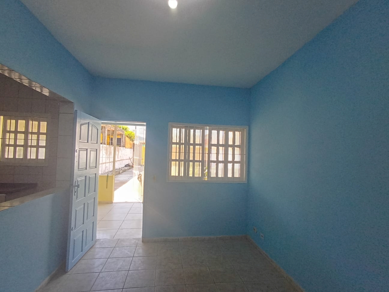 Imagem imóvel Casa Residencial - Lado Pista