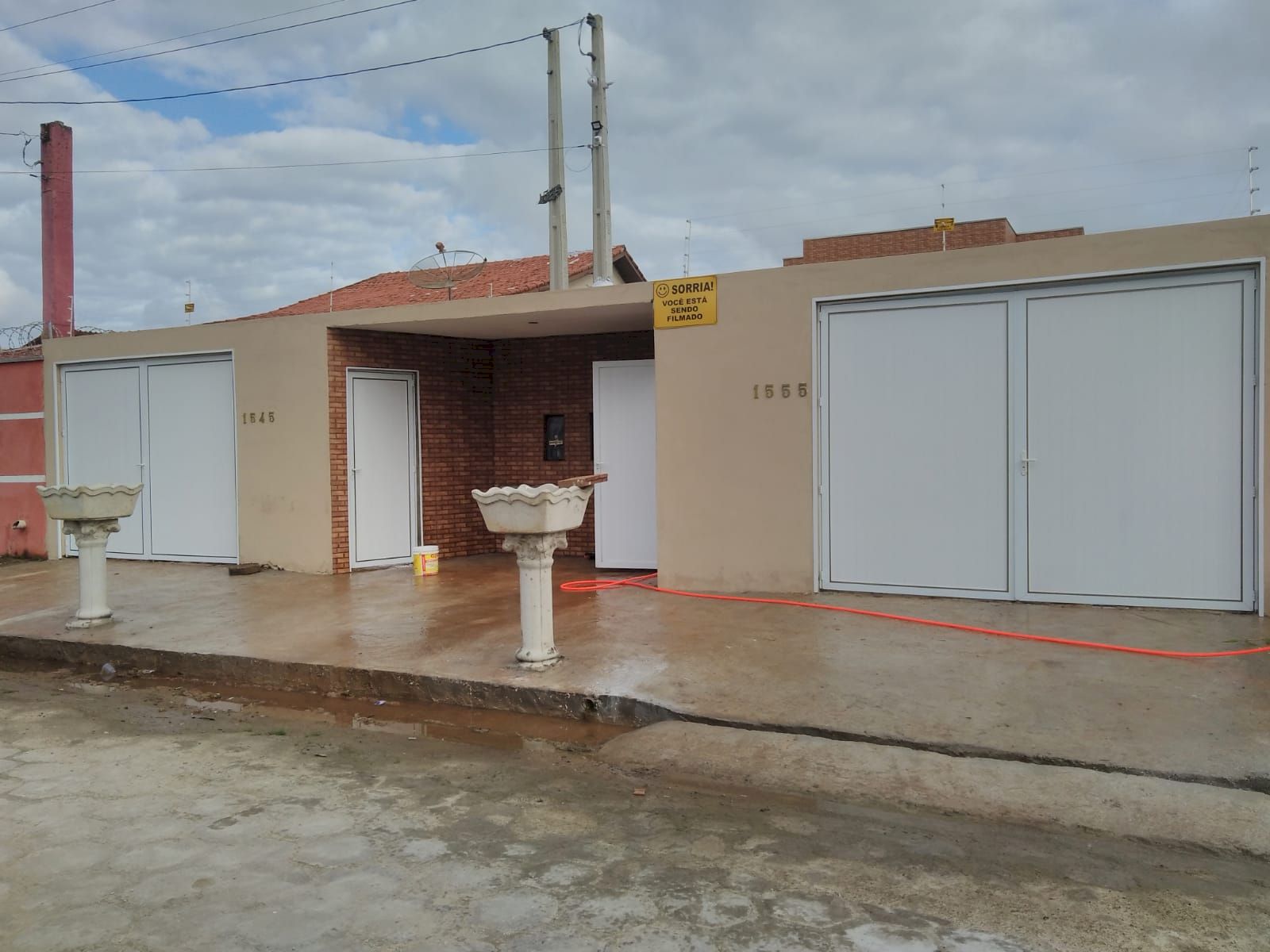 Sobreposta - ótima localização