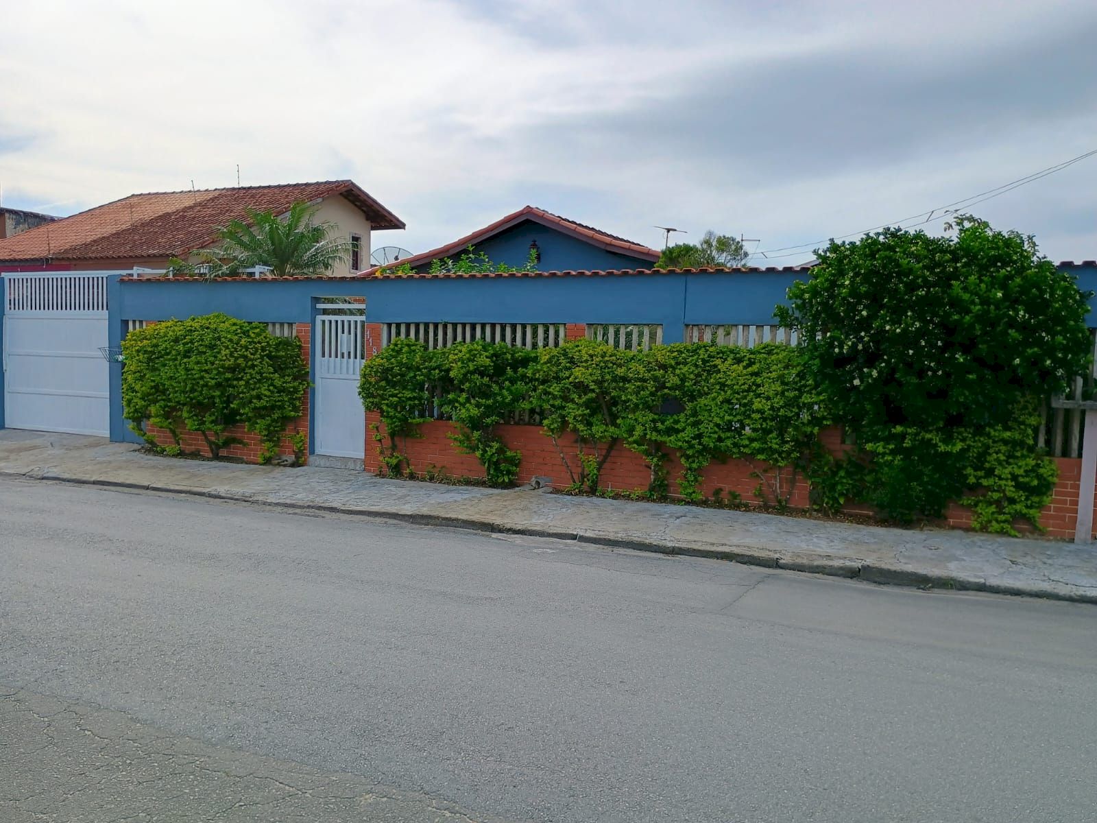 Casa Residencial - Ótima Localização