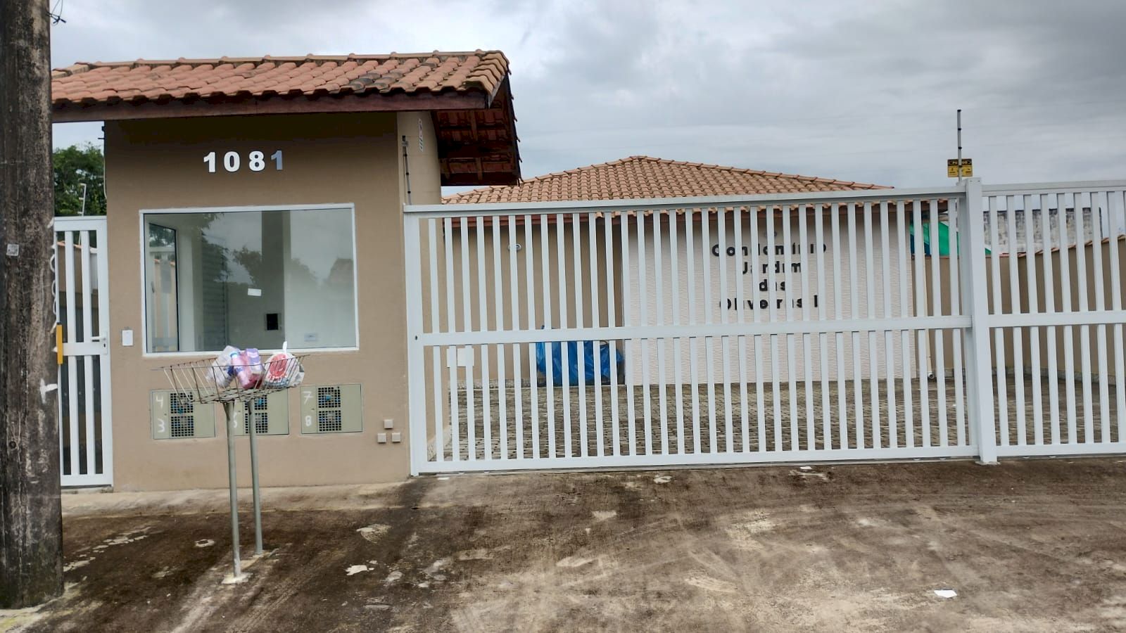 Casa Residencial - Em condomínio
