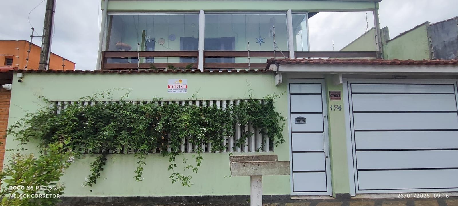 Sobrado Residencial - Lado Praia
