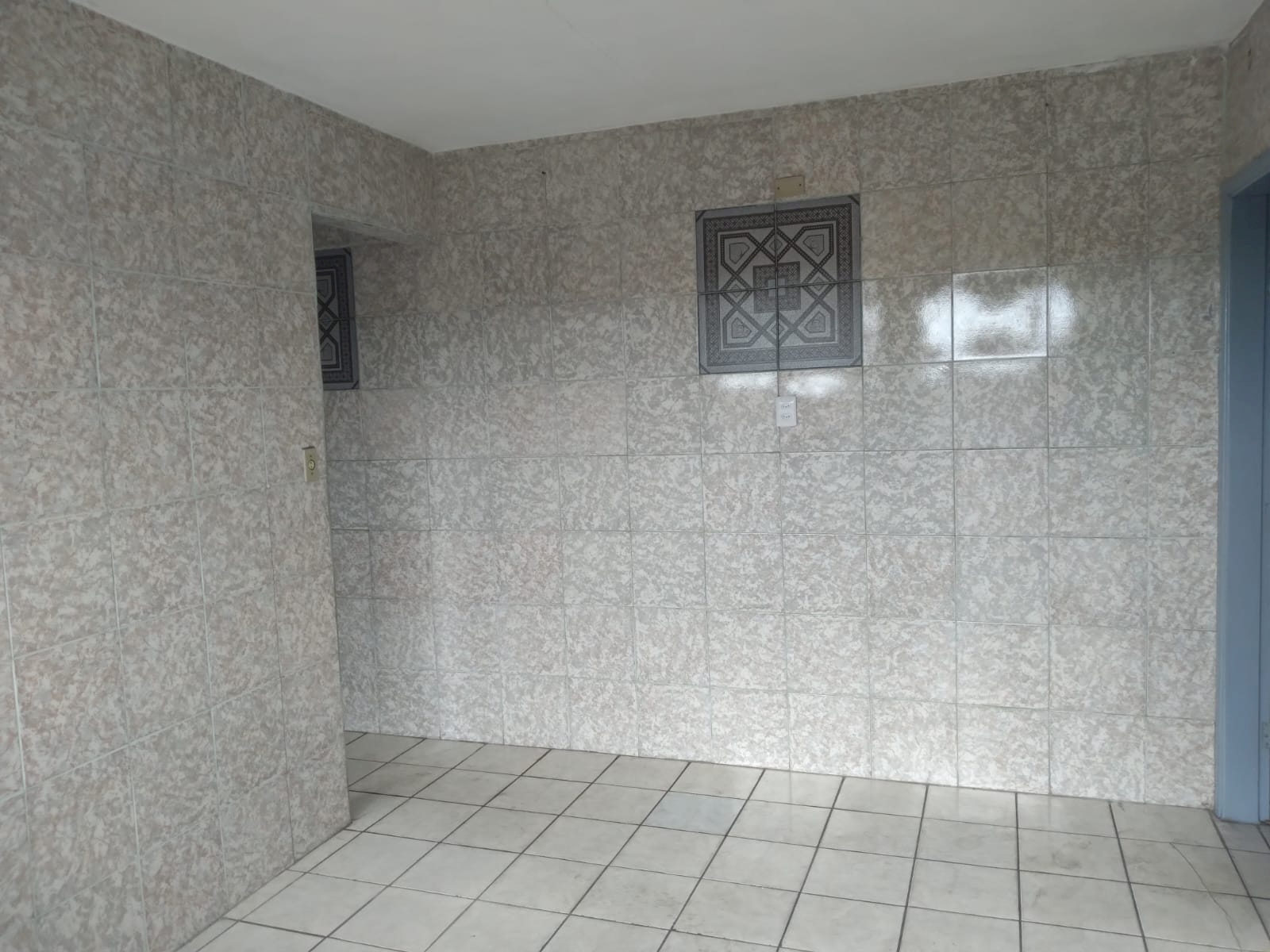 f27263a16aec4d5fcb8dee6abf48b25a.jpg
