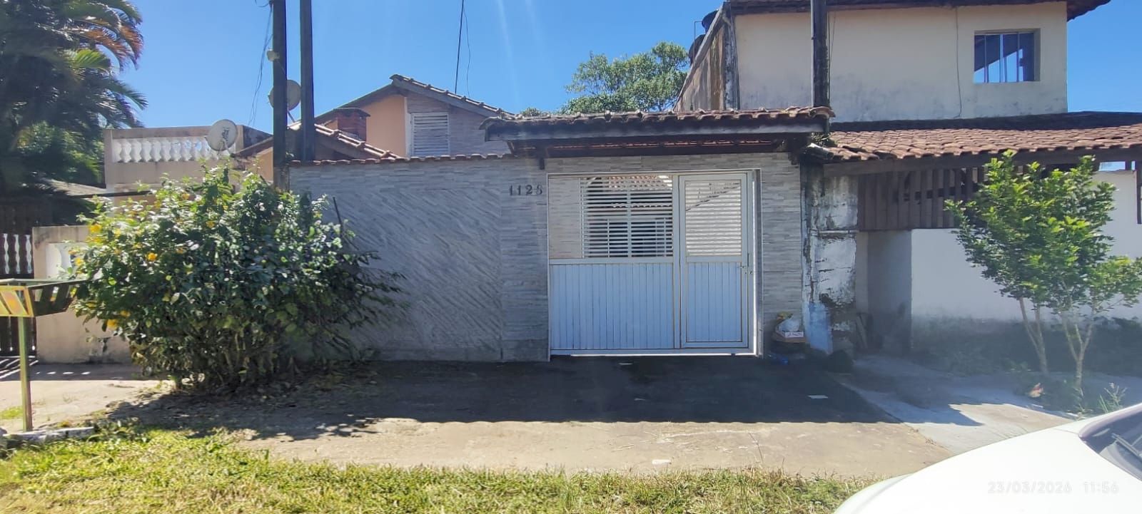Casa Residencial - Lado Pista