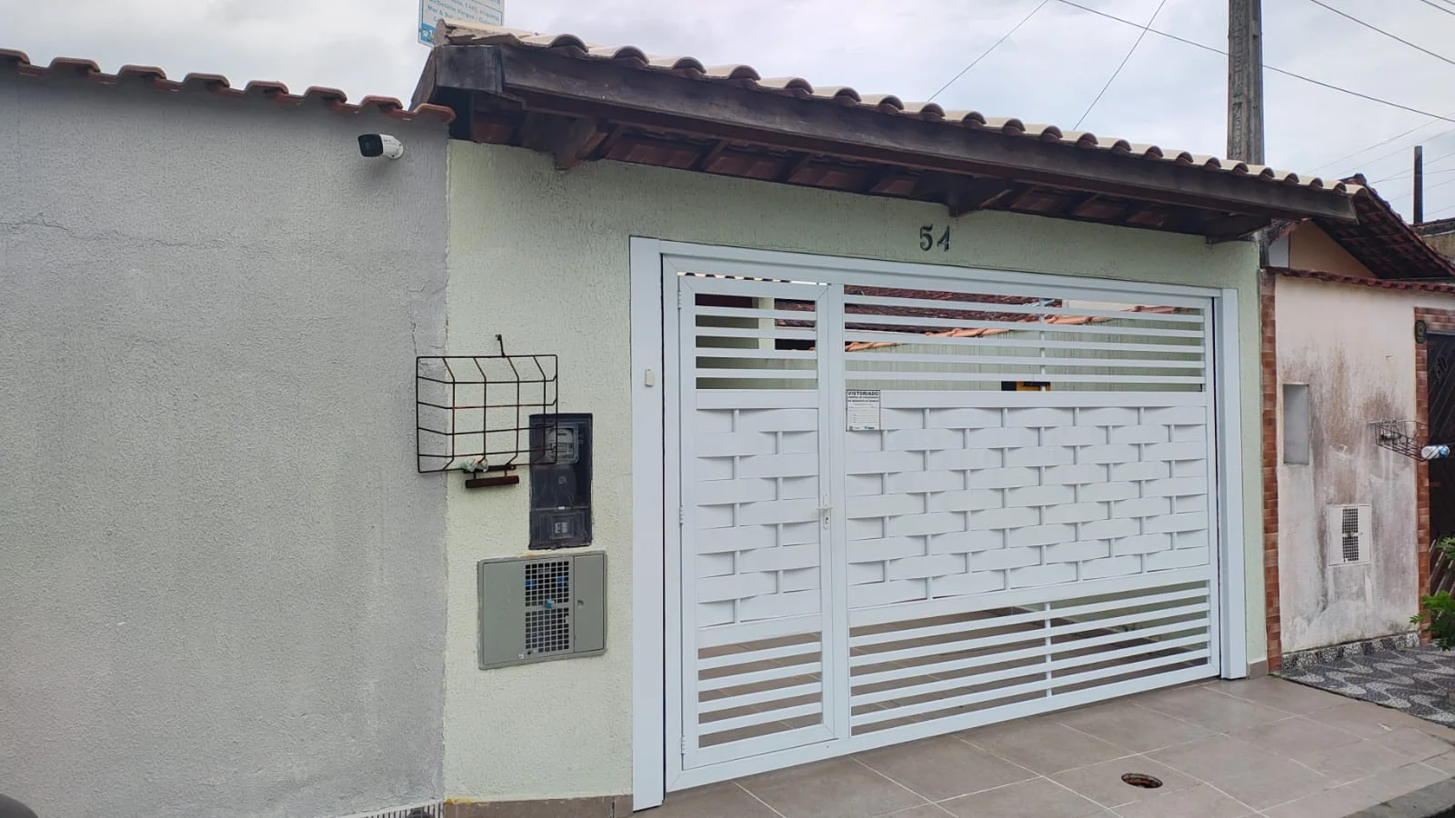 Casa com 3 dormitórios próximo à praia no bairro Jd Praia Grande