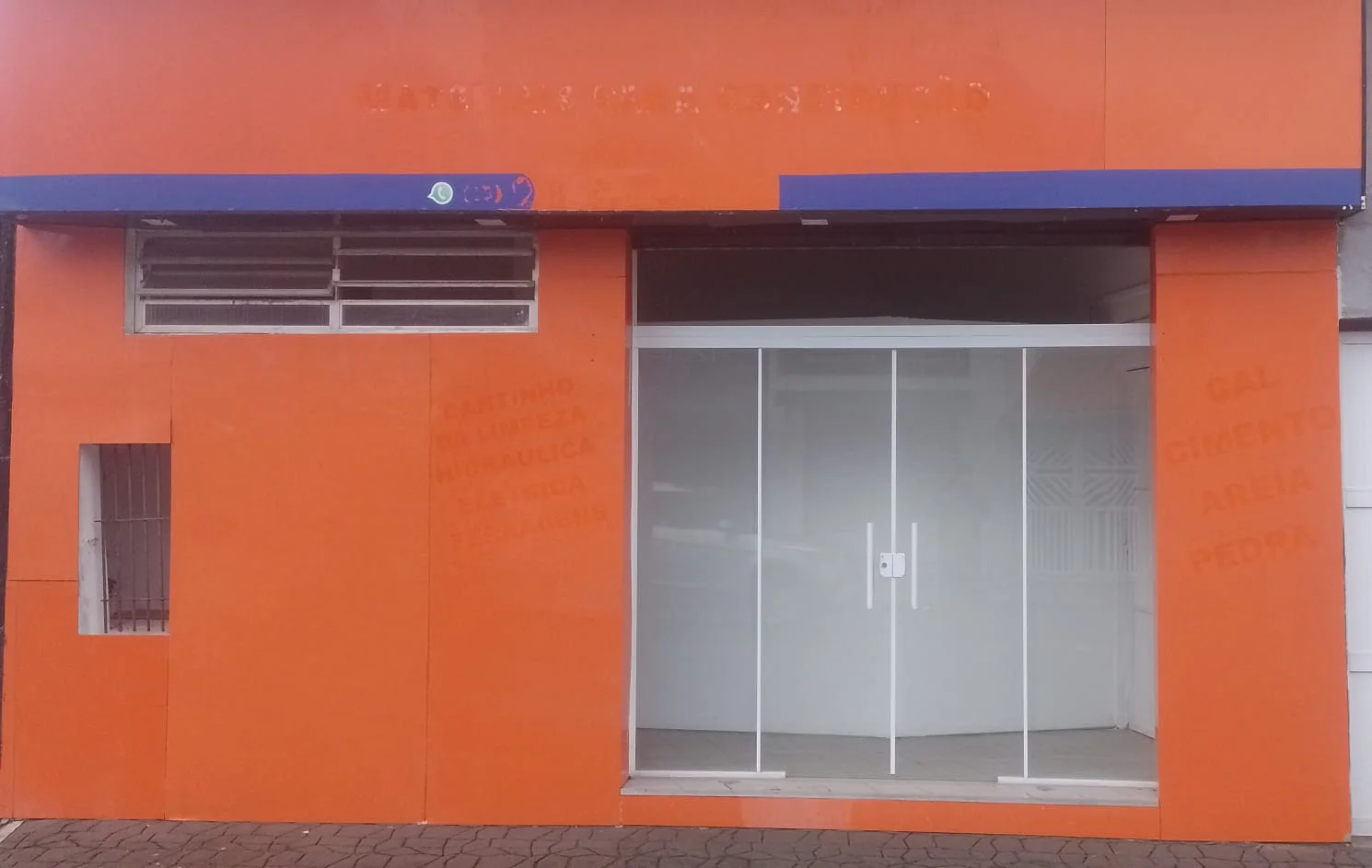 Sala comercial próximo à praia no bairro Satélite